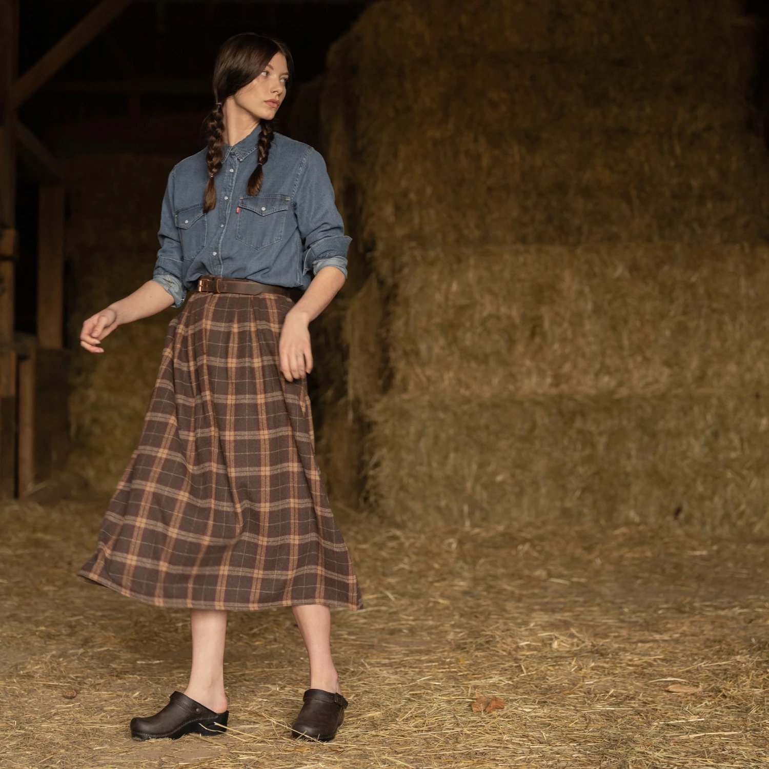 Dansko Ingrid Antique Brown/Black 7 Dansko Ingrid Antique Brown/Black - Image 5