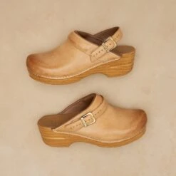 Dansko Ingrid Honey Distressed 17 Dansko Ingrid Honey Distressed -Modern Step Wear Store Ingrid Honey D PDP 3 2400x2400 7aa19d0e 5fbd 4af6 a026 f15007a498f5