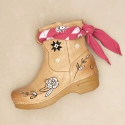 Dansko Jenni Boot Honey Distressed -Modern Step Wear Store JenniEarleBootwithBandana2400x2400