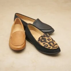 Dansko Lorri Black/Leopard Suede -Modern Step Wear Store Lorri PDP 2400x2400 4ac19b80 f767 48a8 9bf2 520dc236506f 2