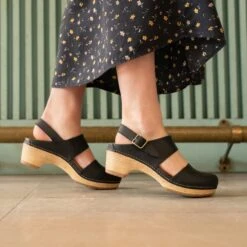 Dansko Lucia Black Oiled Pull Up -Modern Step Wear Store Lucia Black PDP 2 2400x2400 c23f8478 5554 49fd ade5 de8cbe2c3890