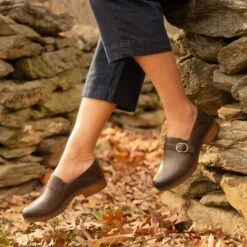 Dansko Margaret Chocolate Burnished Calf -Modern Step Wear Store Margaret Chocolate PDP 2 2400x2400 67fddc1a ad1f 4c6a b887 eb659473b983