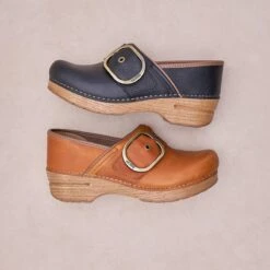 Dansko Pearson Tan Tumbled -Modern Step Wear Store Pearson Tan PDP 5c344f0b 2f3f 45bd a62d 66d85982bdf8