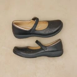 Dansko Stacy Black Waxy Burnished -Modern Step Wear Store Stacey Black PDP 1 2400x2400 7a389aa5 b425 44d9 b0a2 6c1de536dc16
