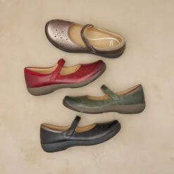 Dansko Stacy Red Waxy Burnished -Modern Step Wear Store Stacey ColorRun 2400x2400 06126edd 5990 421c 982b 156196c56868 2