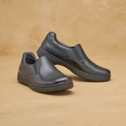 Dansko Thomas Black Waterproof 16 Dansko Thomas Black Waterproof -Modern Step Wear Store Thomas Black PDP Image 2400x2400 37cd1f60 40df 4be7 b9a6 257c30356b8e