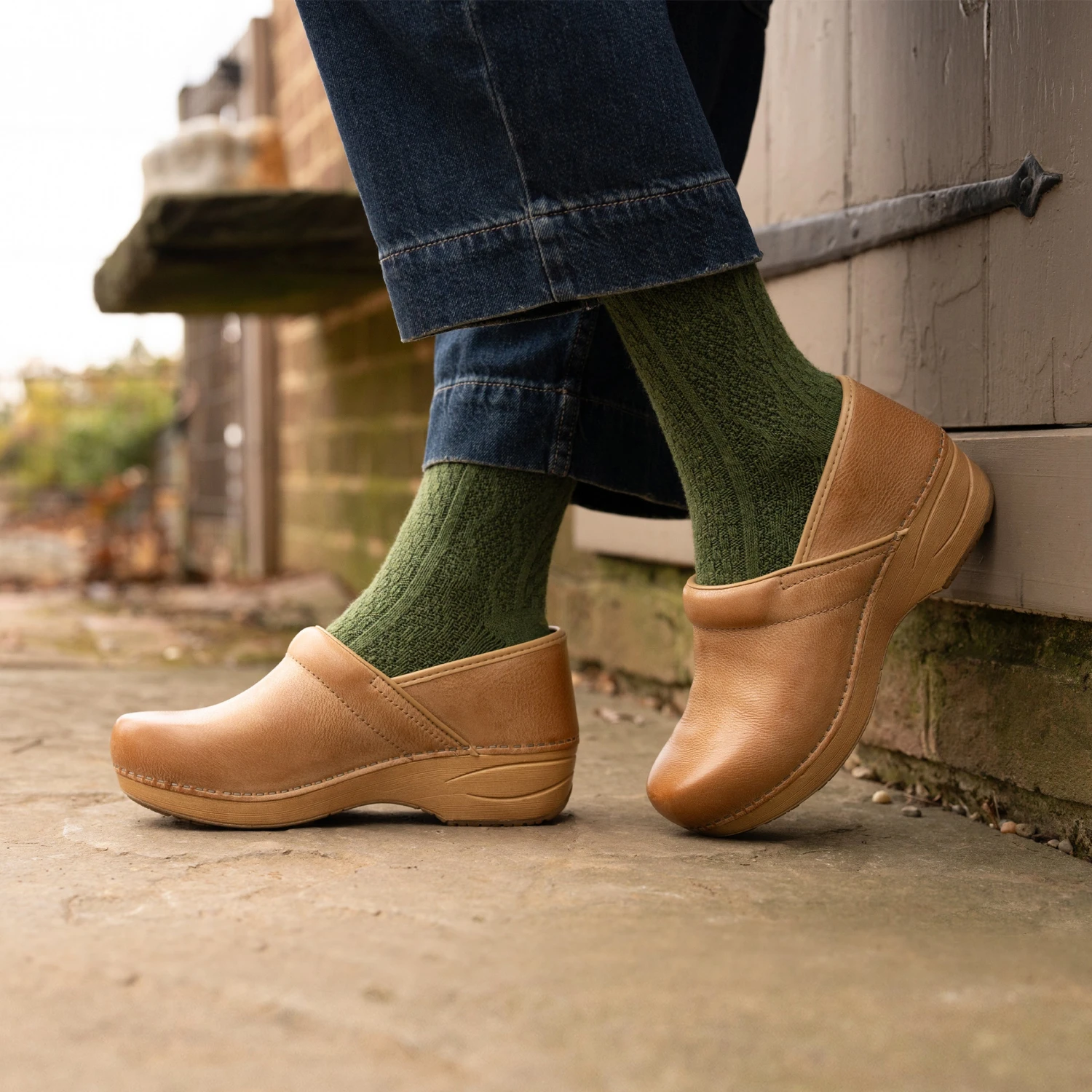 Dansko Wide XP 2.0 Honey Distressed 4 Dansko Wide XP 2.0 Honey Distressed - Image 2